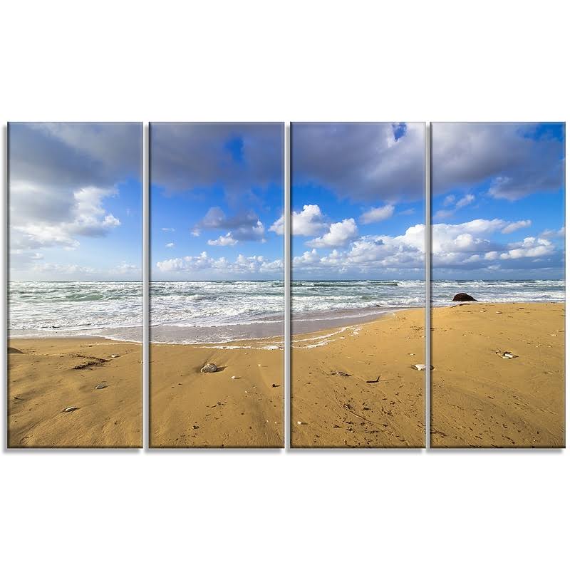 Designart Sea Beach on Cloudy Winter Day 4 Piece Photographic Print on Wrapped Canvas Set HCS2_H5LMY83