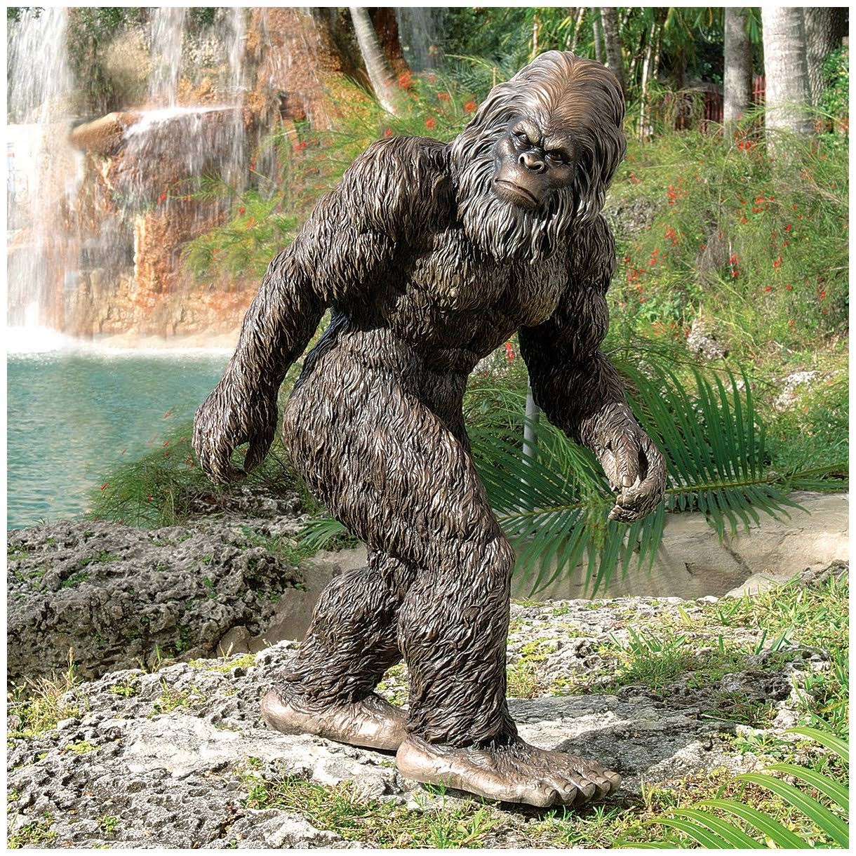 Design Toscano Bigfoot The Garden Yeti Statue - Medium IIE1_G7OZY16