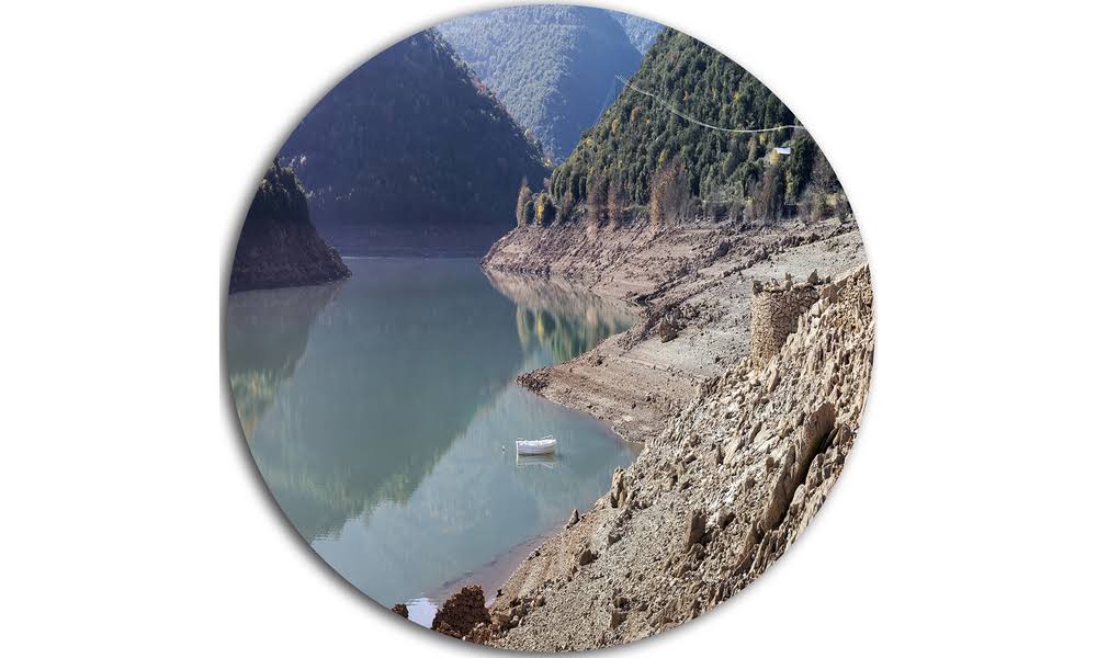 Design Art &Majestic Mountain Lake Panorama& Photographic Print on Metal, Green VBS2_T7YDD37